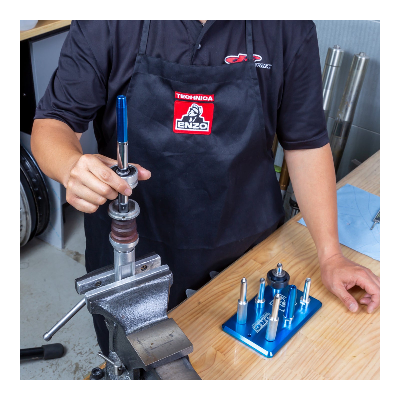 Enzo-DRC Rear Shock Valving Plate