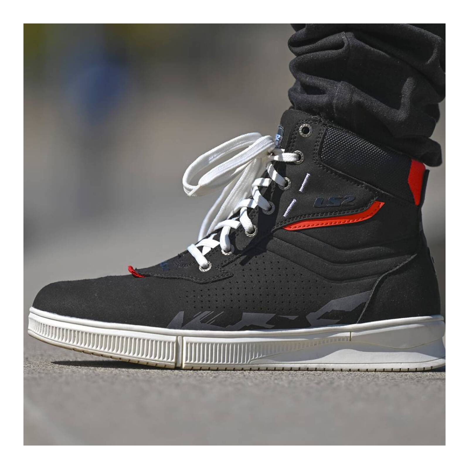 LS2 Chrome Boot - Black